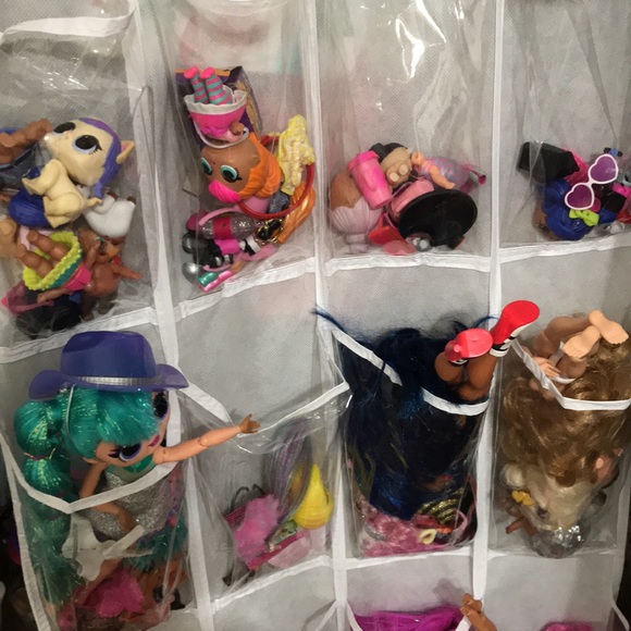 HUGE LOL OMG BUNDLE - Picture 2 of 12